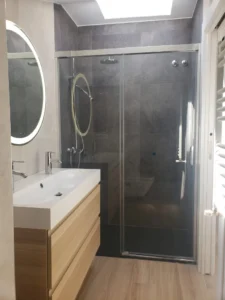 reforma integral de dúplex en baño Madrid